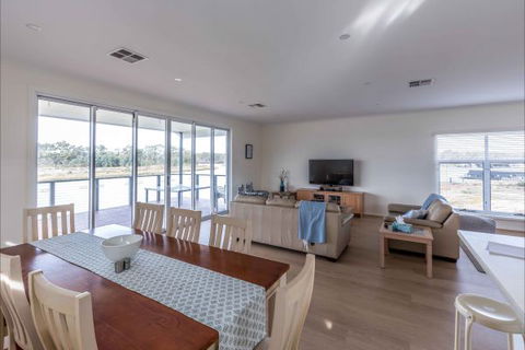 River Shack Rentals - Living The Dream - Port Augusta Accommodation 112