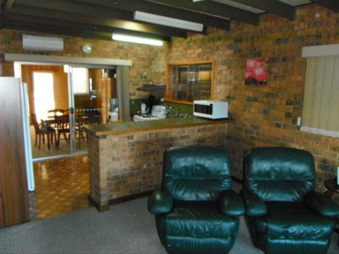 Family Tides - Port Augusta Accommodation 2