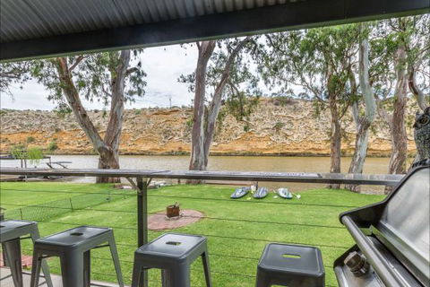 River Shack Rentals - Living The Dream - Port Augusta Accommodation 10