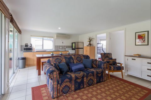 River Shack Rentals - Living The Dream - Port Augusta Accommodation 11