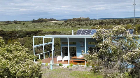 A Dune Escape - Port Augusta Accommodation 0