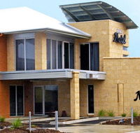 Strath Motel