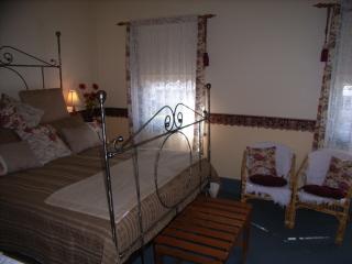 All Saints And Sinners Colonial B&B - Port Augusta Accommodation 4