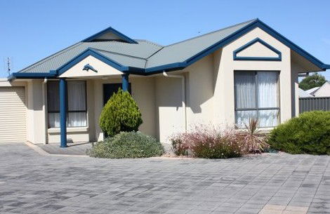 Robe Dolphin Court Apartments - Port Augusta Accommodation 5