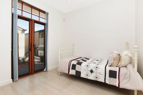 Il Grande Castello - Port Augusta Accommodation 7