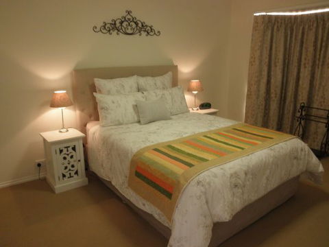 C&C's Bed And Breakfast - Port Augusta Accommodation 2