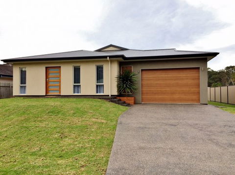 All Decked Out: Lake Conjola - Port Augusta Accommodation 3