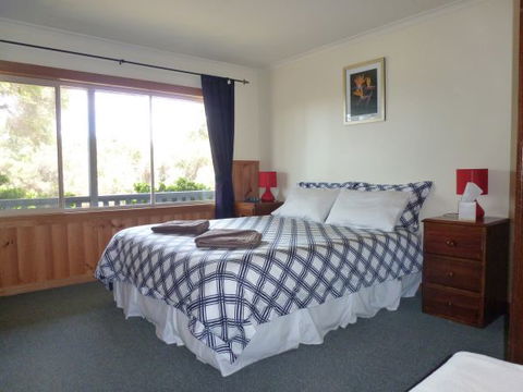 Arties Cottage Accommodation - Port Augusta Accommodation 2