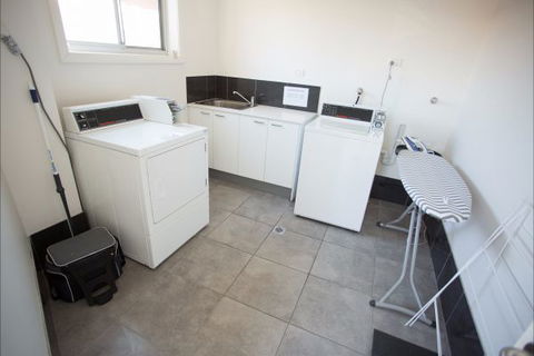 Aspire Mayfield - Port Augusta Accommodation 6