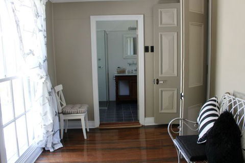 Fosterton School House - Port Augusta Accommodation 3