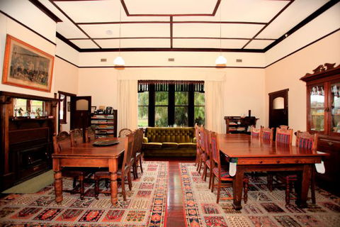 Lochinver Farm Homestead And Cottages - Port Augusta Accommodation 2