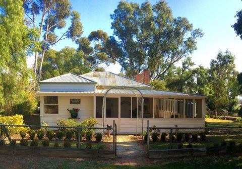 Lochinver Farm Homestead And Cottages - Port Augusta Accommodation 6