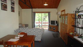 The Old Oak Bed And Breakfast - The Shearing Shed - Port Augusta Accommodation 0