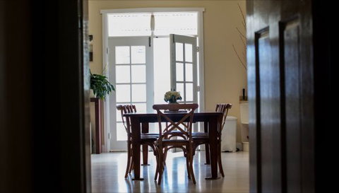 Merewether Beach House B And B - Port Augusta Accommodation 3