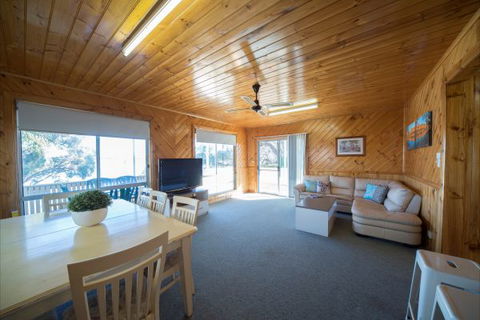 Mundic Waterfront Cottages - Port Augusta Accommodation 6
