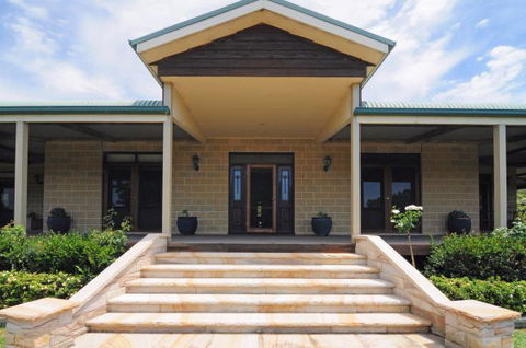 Reign Manor And Coach House - Port Augusta Accommodation 0