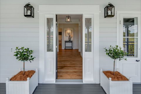 The Farmhouse Eumundi - Port Augusta Accommodation 1