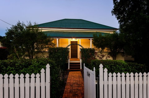 Albion Cottage - Port Augusta Accommodation 0
