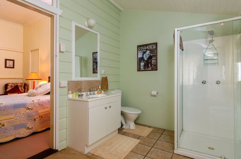 Albion Cottage - Port Augusta Accommodation 4