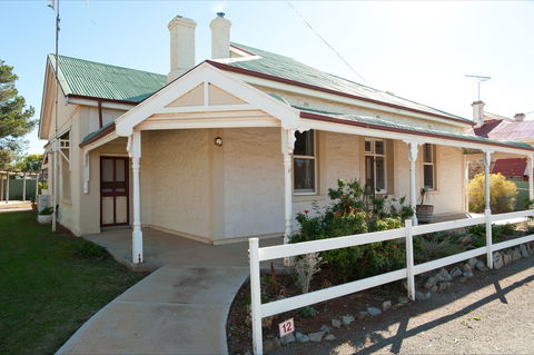 Black Jack Get-A-Way - Nana's Home - Port Augusta Accommodation 5