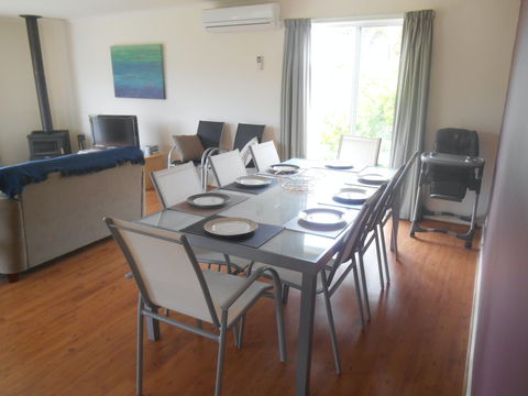 Decked Out In Vincent - Port Augusta Accommodation 2