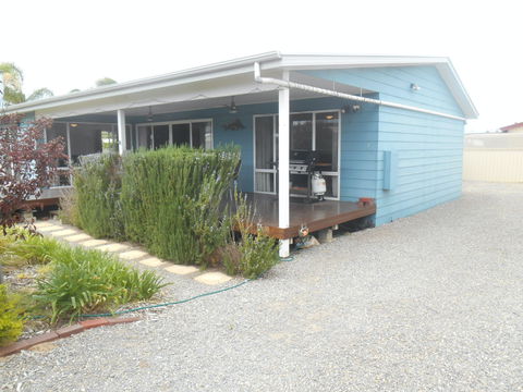 Decked Out In Vincent - Port Augusta Accommodation 9