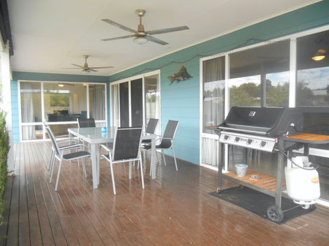 Decked Out In Vincent - Port Augusta Accommodation 10