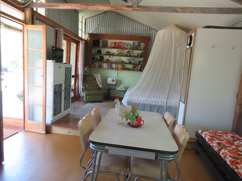 Fig Tree Retro Studio - Port Augusta Accommodation 7