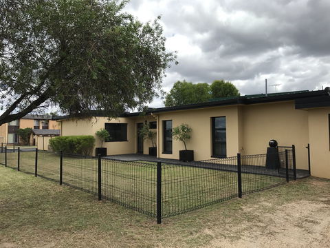 Glenmoore - Port Augusta Accommodation 0