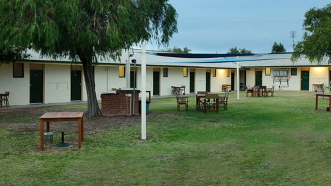 Anglers Inn - Port Augusta Accommodation 0