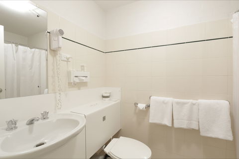 Atrium Hotel Mandurah - Port Augusta Accommodation 6