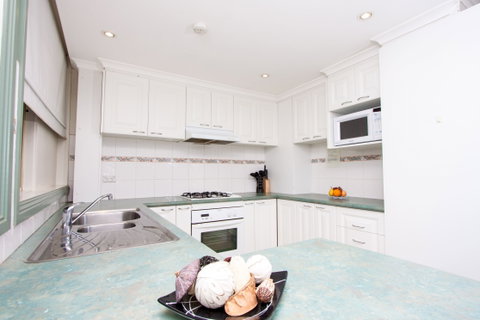 Canberra Short Term And Holiday Accommodation - Port Augusta Accommodation 4