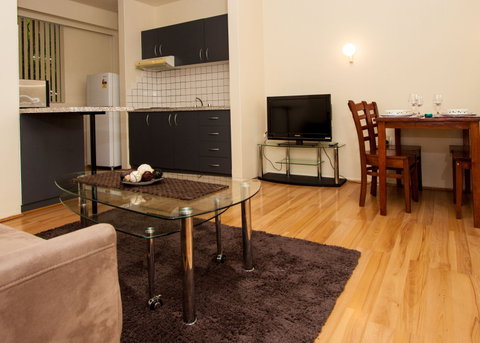 Canberra Short Term And Holiday Accommodation - Port Augusta Accommodation 6