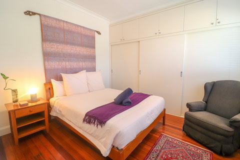 Embrace Cottage At Catherine Hill Bay - Port Augusta Accommodation 3