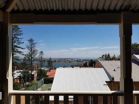 Newcastle Short Stay Apartments - Vista Apartment - Port Augusta Accommodation 0