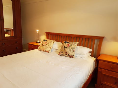 Newcastle Short Stay Apartments - Vista Apartment - Port Augusta Accommodation 2
