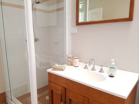 Newcastle Short Stay Apartments - Vista Apartment - Port Augusta Accommodation 5
