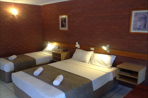 Pine Tree Motel - Port Augusta Accommodation 2