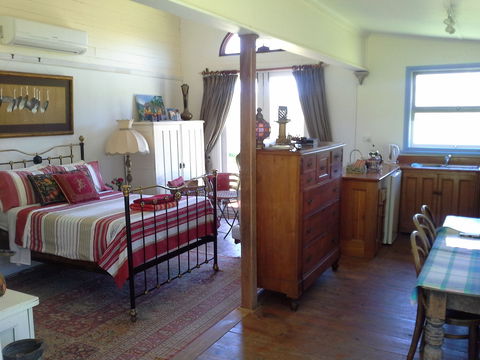Runnymeade Studio B&B - Port Augusta Accommodation 2