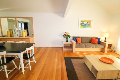 Shearwater Deluxe Villa - Port Augusta Accommodation 8
