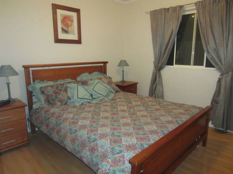 The Porthole - Port Augusta Accommodation 4