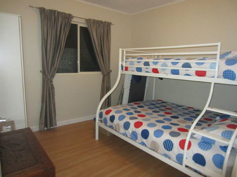 The Porthole - Port Augusta Accommodation 5