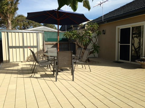 The Porthole - Port Augusta Accommodation 7