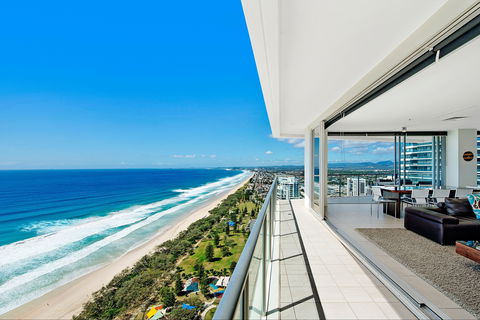 ULTIQA Air On Broadbeach - Port Augusta Accommodation 3