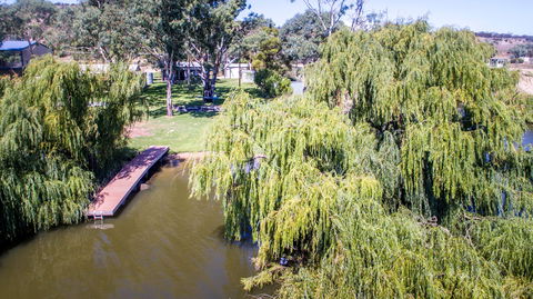 731 East Front Road Via Mannum -River Shack Rentals - Port Augusta Accommodation 0
