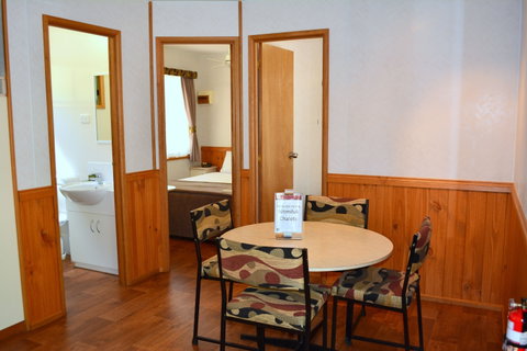 Nitmiluk Cabins - Port Augusta Accommodation 2