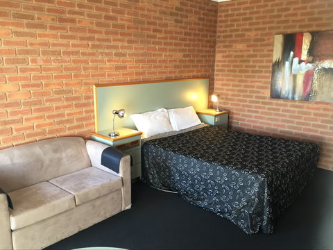 Paradise Palms Motel Mulwala - Port Augusta Accommodation 2