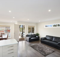 Silver Hill Townhouse - Port Augusta Accommodation