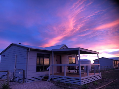 Tarnasey Farm - Bump's Barn - Port Augusta Accommodation 0