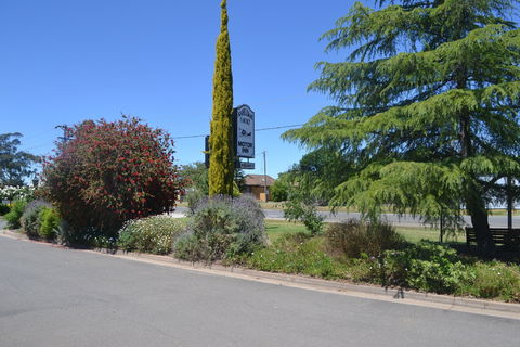 Ashleigh Court Motor Inn - Port Augusta Accommodation 1
